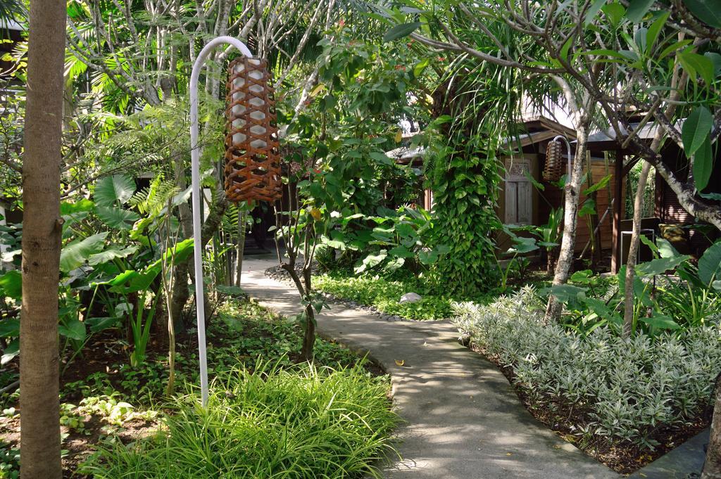 Desa Nyima Hotell Seminyak Exteriör bild