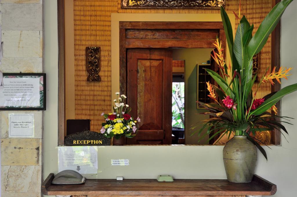 Desa Nyima Hotell Seminyak Exteriör bild