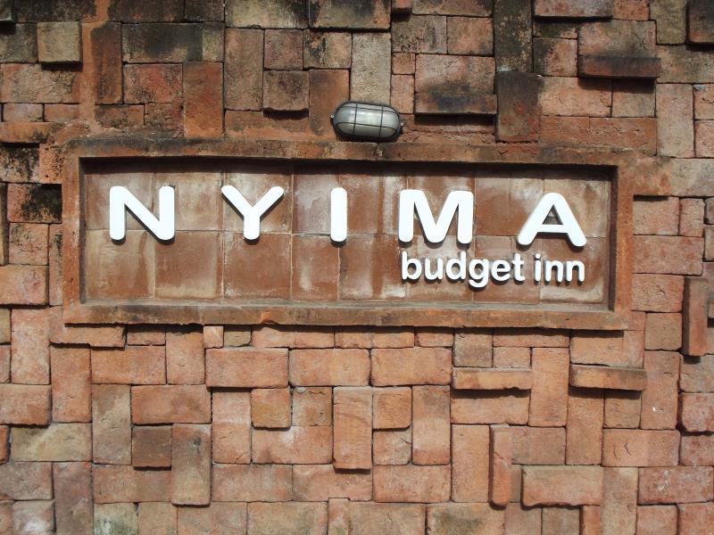 Desa Nyima Hotell Seminyak Exteriör bild