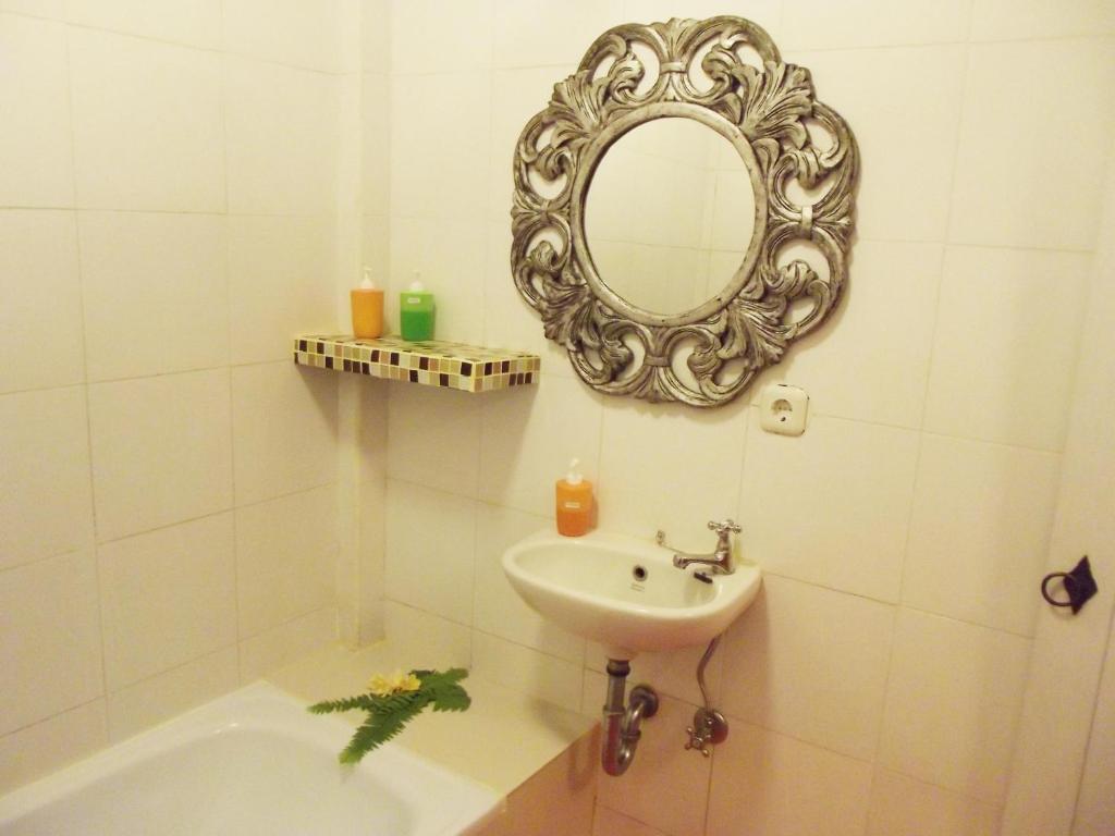 Desa Nyima Hotell Seminyak Rum bild
