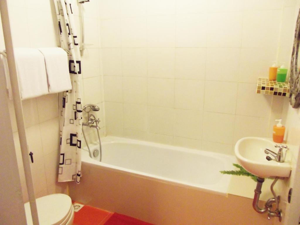 Desa Nyima Hotell Seminyak Rum bild