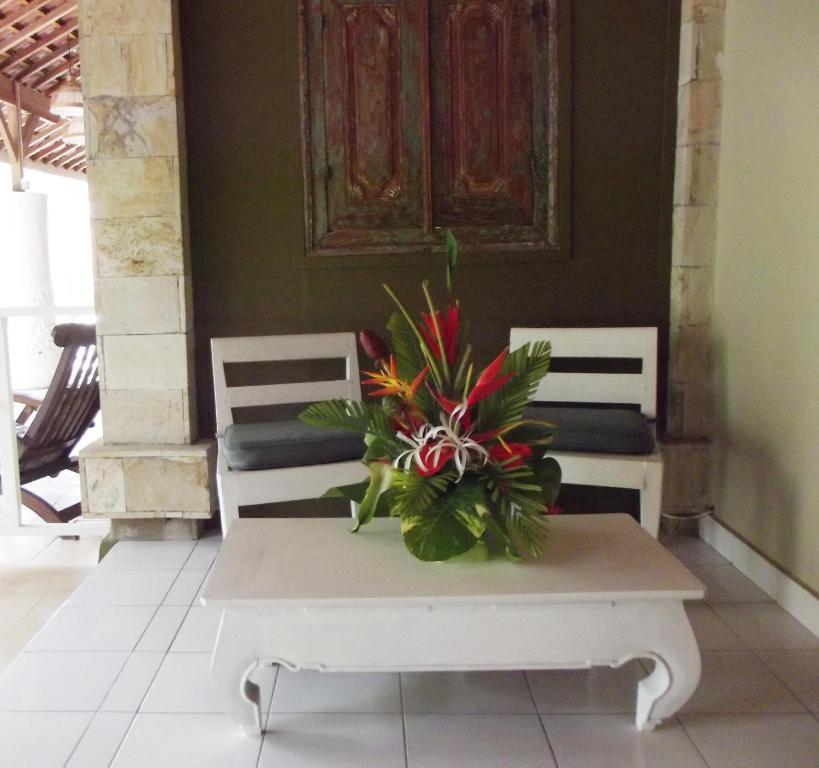 Desa Nyima Hotell Seminyak Rum bild