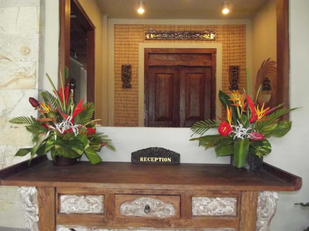 Desa Nyima Hotell Seminyak Exteriör bild