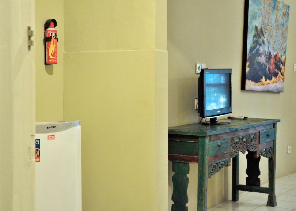 Desa Nyima Hotell Seminyak Exteriör bild