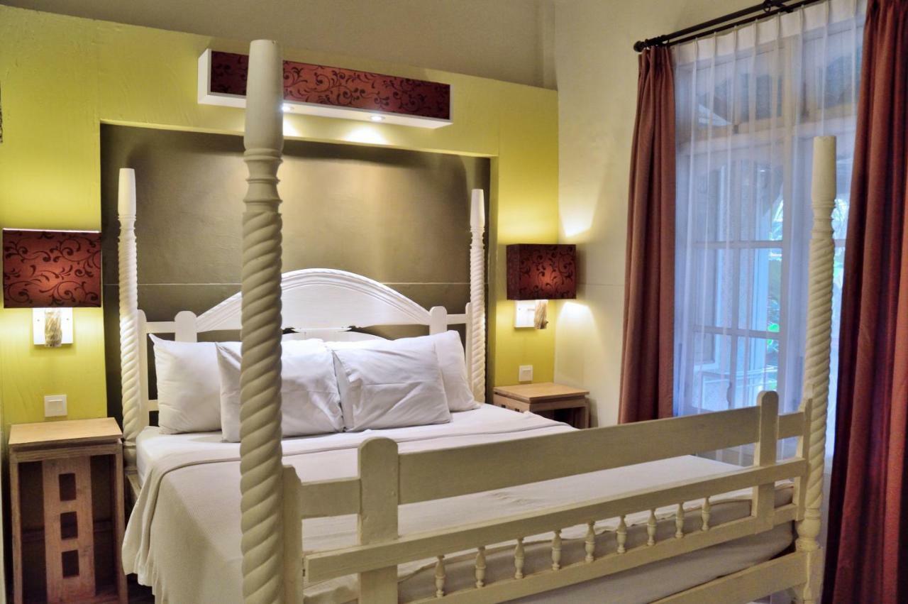 Desa Nyima Hotell Seminyak Exteriör bild